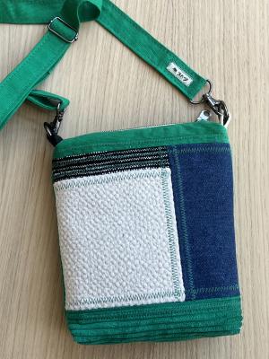 "Flickenwerk I/5" - GRASGRÜN-JEANS-CREME-SCHWARZ